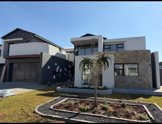 5 BEDROOM HOUSE FOR SALE IN MIDSTREAM HEIGHTS